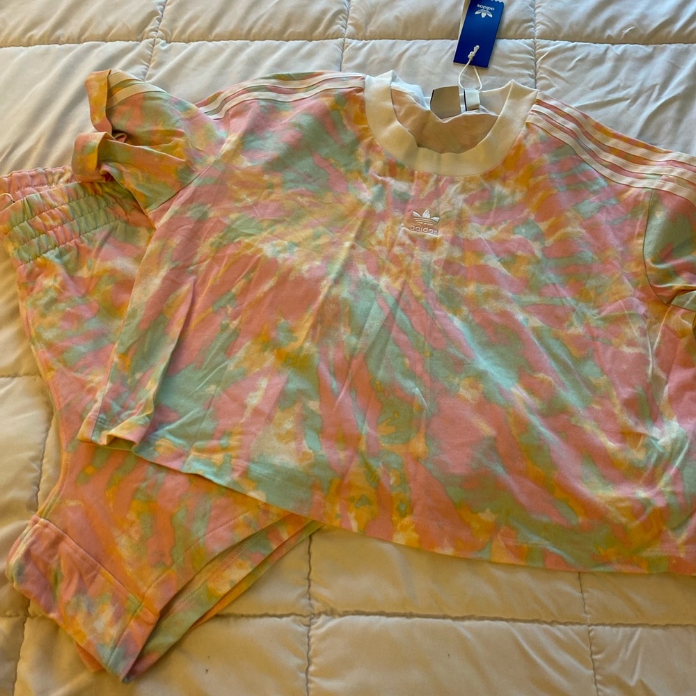 Tie dye Adidas short set
